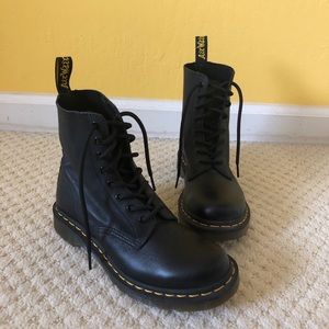 🌟 Dr Martens Pascal Size 7